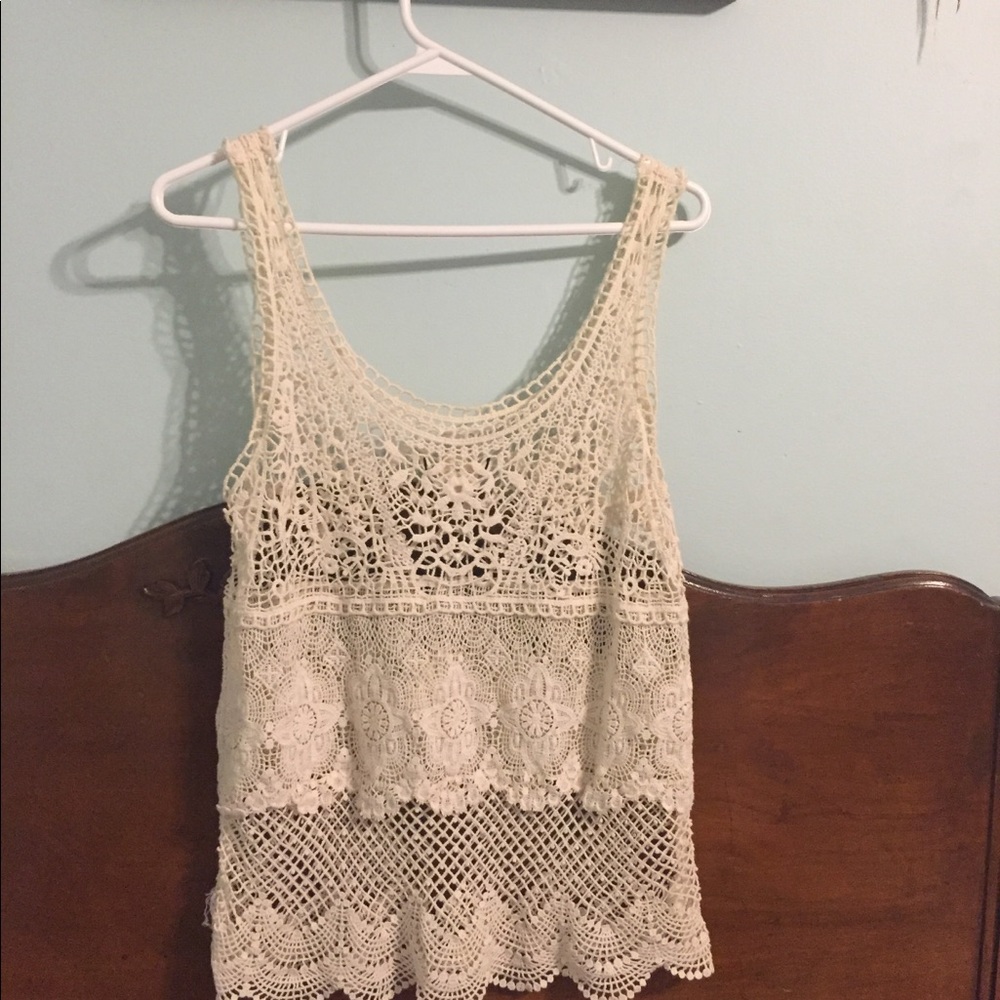 Tank top | embroidered | outer layer